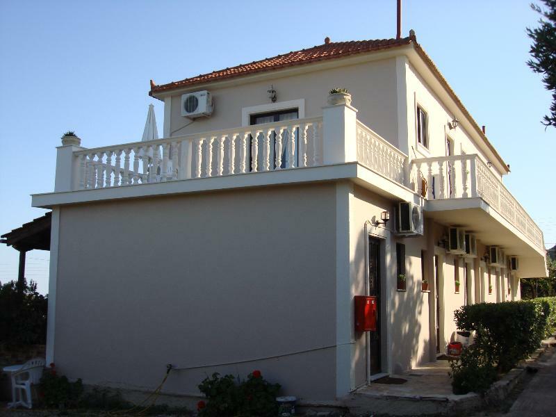 Vasilikí Villa Kapnisi מראה חיצוני תמונה